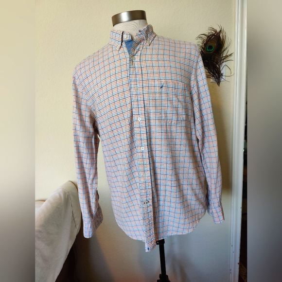 Nautica Men's Button down plaid shirt (Large) 🤍🧡💙 - Picture 1 of 11